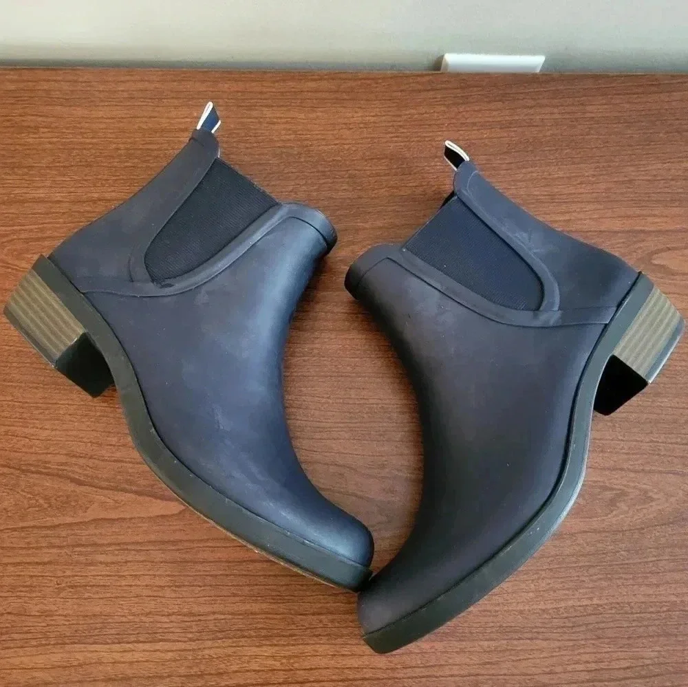 Lucky Brand Blue with Black Trim Basel H2O Rubber Stacked Heel Rain Booties(10)